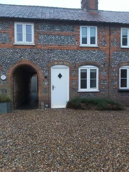 Cosy Cottage, In The Idyllic Town Of Holt Holt  Bagian luar foto